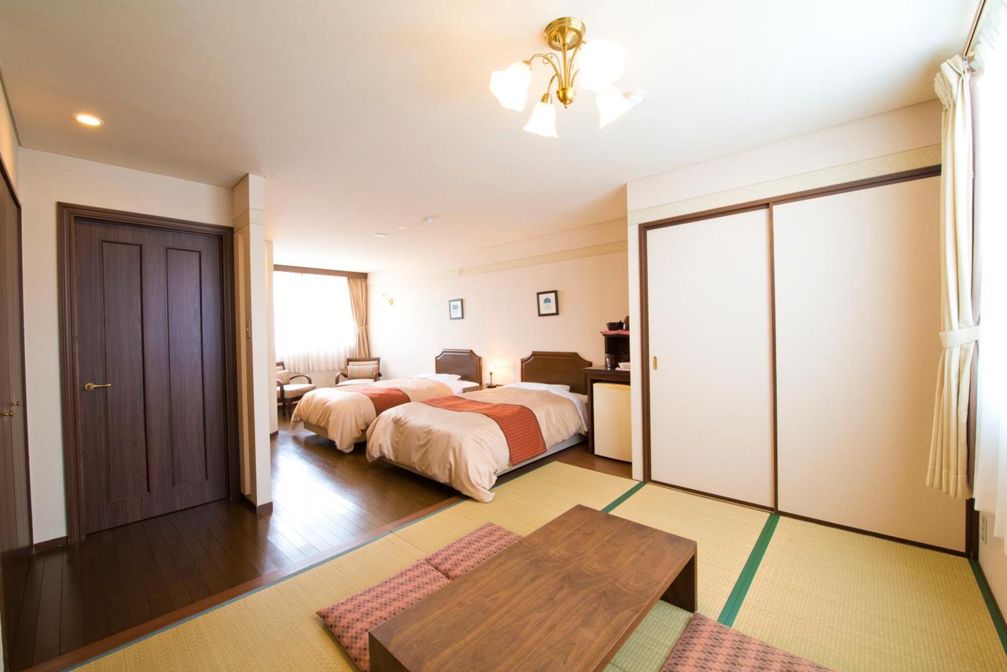 Yusennosato Hotel Nadeshiko Yoro  Екстер'єр фото